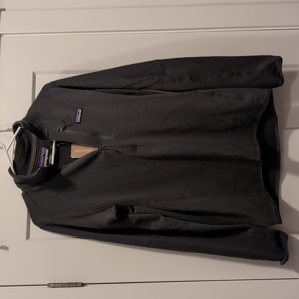 Patagonia Men's R1 Pullover